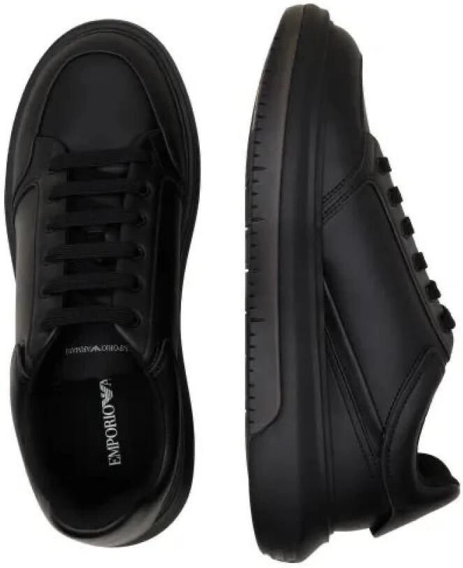 Emporio Armani Zwarte Leren Sneakers met Contrasterend Logo Black Heren