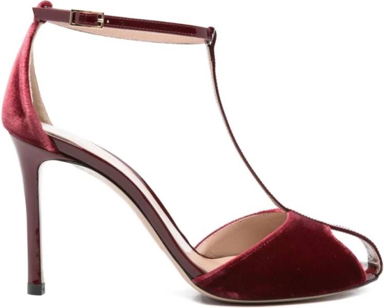 Emporio Ar i Rode Velvet T-Bar Stiletto Hakken