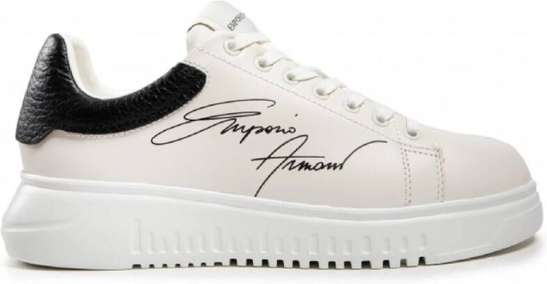 Emporio Armani Leren Sneakers met Geribbelde Rubberen Zool White Heren