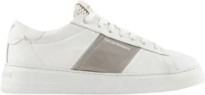 Emporio Armani Basic Sneakers Hoogwaardig leer stijlvol en comfortabel White Heren