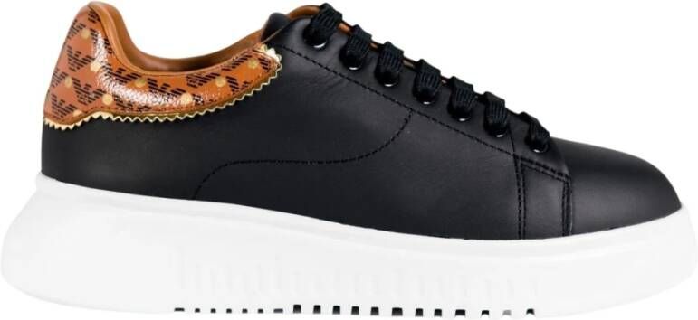 Emporio Armani Trendy Leren Sneakers voor Dames Black Dames