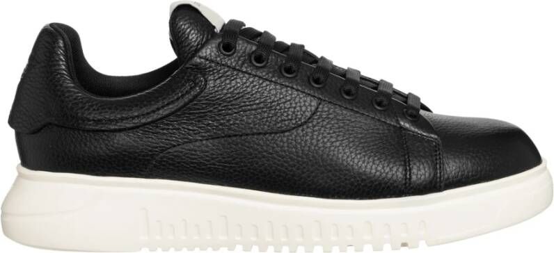 Emporio Armani Zwarte leren sneakers met stevige zool Black Heren