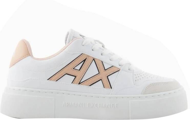 Emporio Armani Stijlvolle Sneakers voor Mannen White Dames