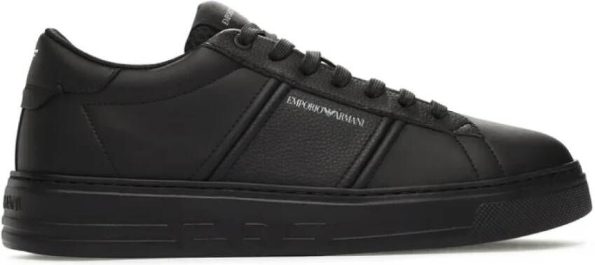 Emporio Armani Zwarte Leren Sneakers met Anatomische Rubberen Zool Black Heren