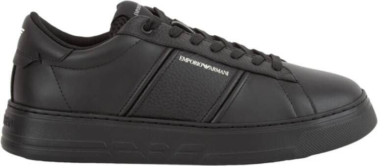 Emporio Armani Zwarte Leren Sneakers met Anatomische Rubberen Zool Black Heren