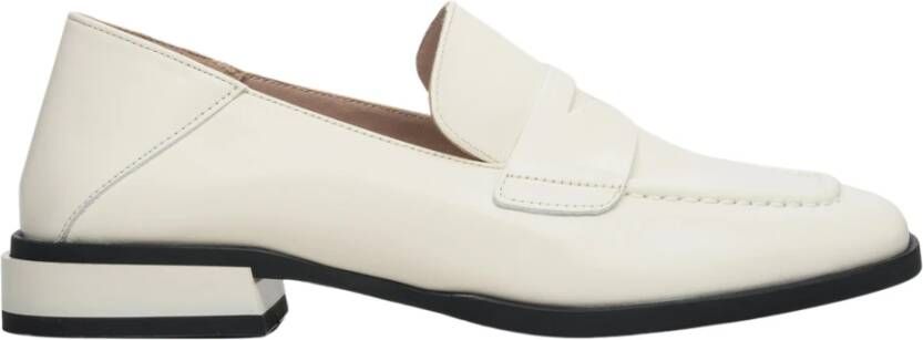 Estro Dames Off-White Leren Loafers met een Lage Hak White Dames