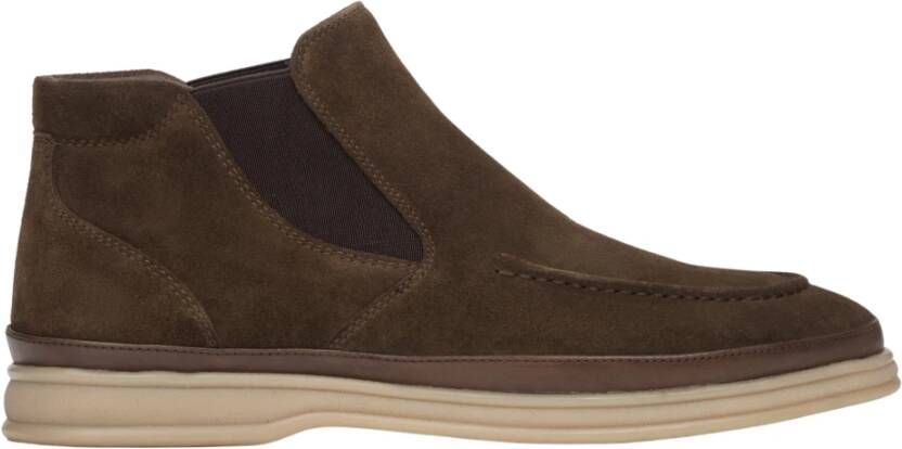 Estro Donkerbruine Chelsea boots om zo aan te schuiven