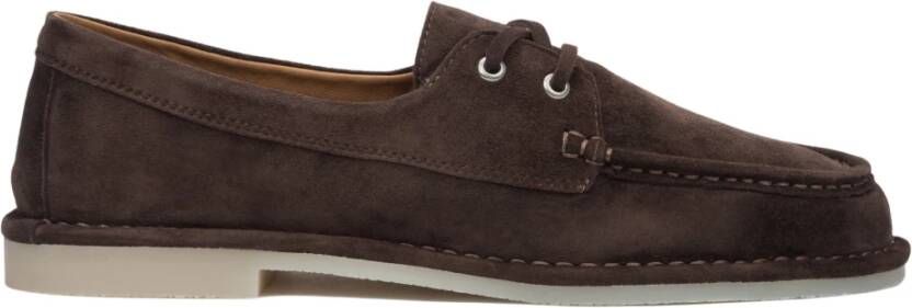 Estro Donkerbruine Loafers van Velours in Nautische Stijl met Vetersluiting