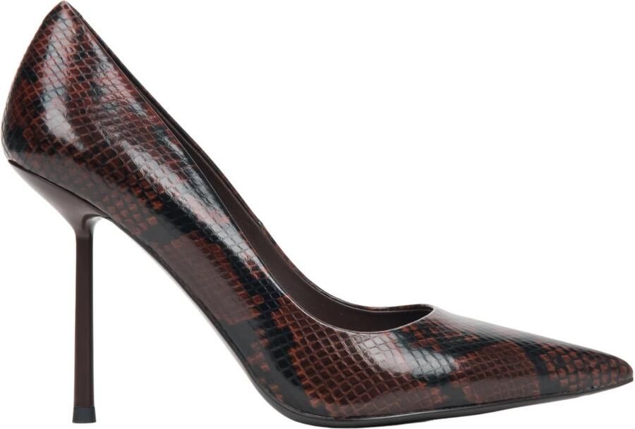 Estro Pumps met spitse neus