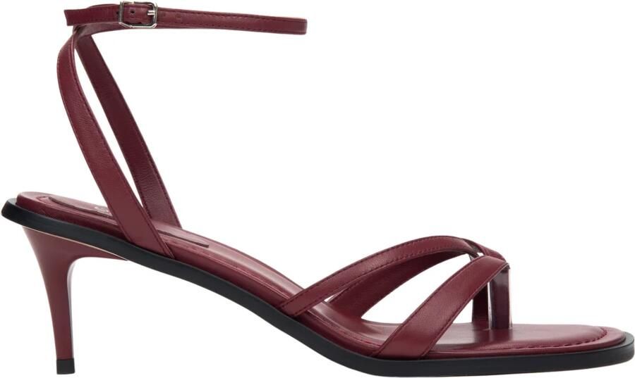 Estro Sandalen met lage hak