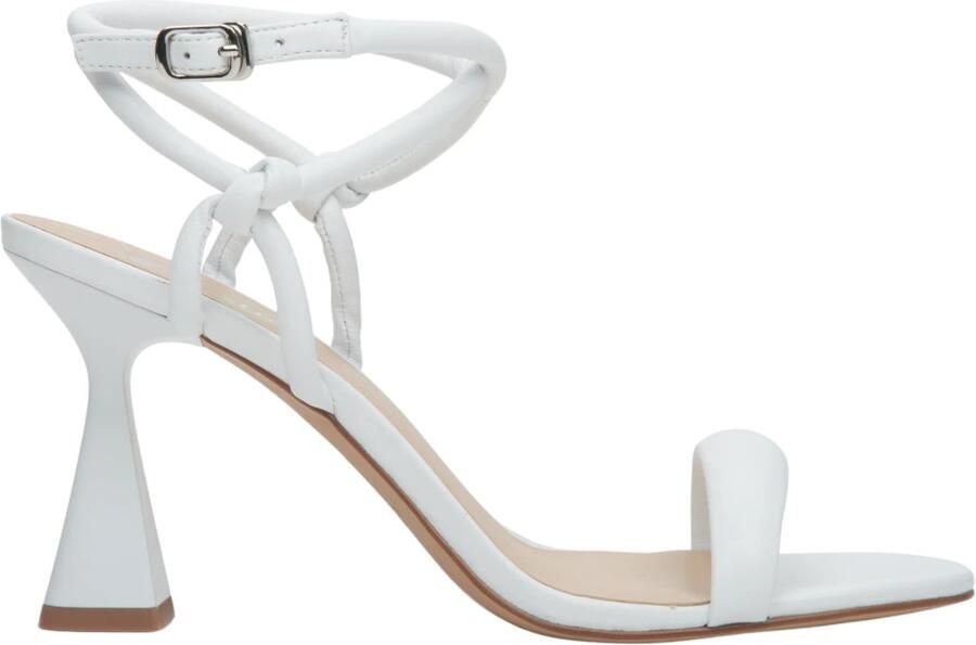 Estro Witte leren sandalen met hak en bandjes voor dames Er00113397