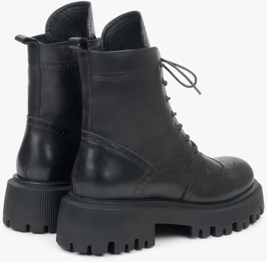 Estro Zwarte enkellaarsjes met veters