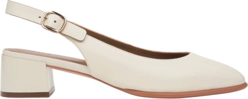 Estro Lichtbeige slingback pumps voor dames met lage hak