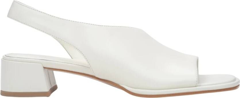 Estro Sandalen met lage hak