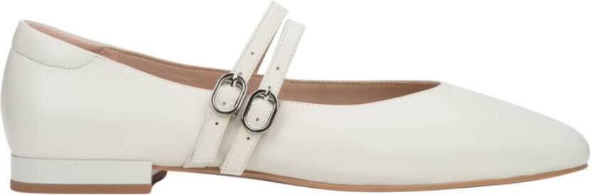 Estro Witte Ballerina`s met Lage Hak