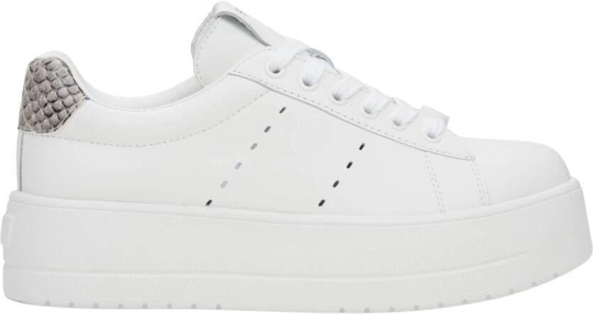 Estro Witte leren lage sneakers voor dames met chunky zool