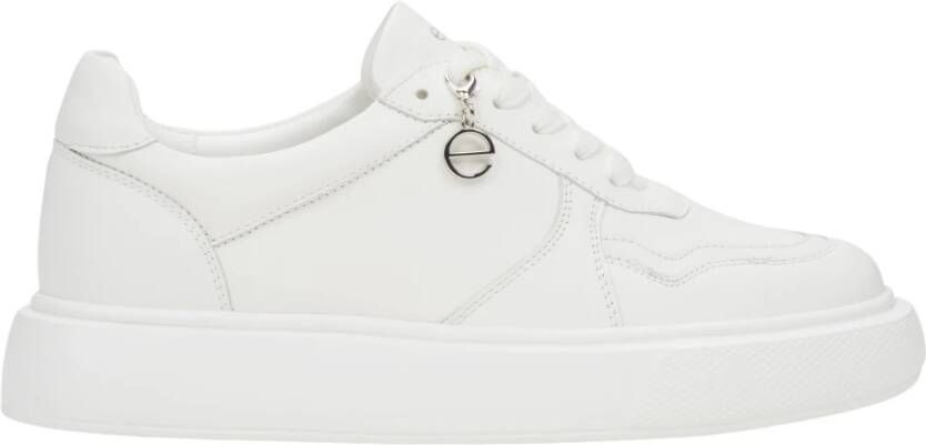 Estro Witte leren sneakers met flexibele zool