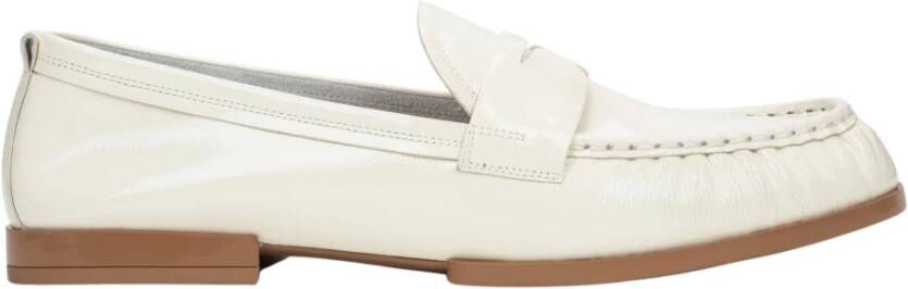 Estro Witte loafers voor vrouwen gemaakt van patent echt leer