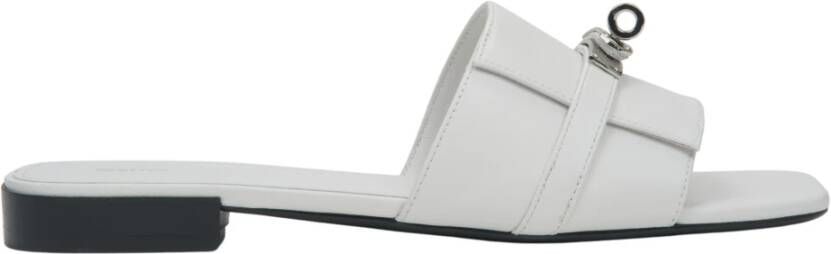 Estro Witte Slide Sandalen met Zilveren Versiering
