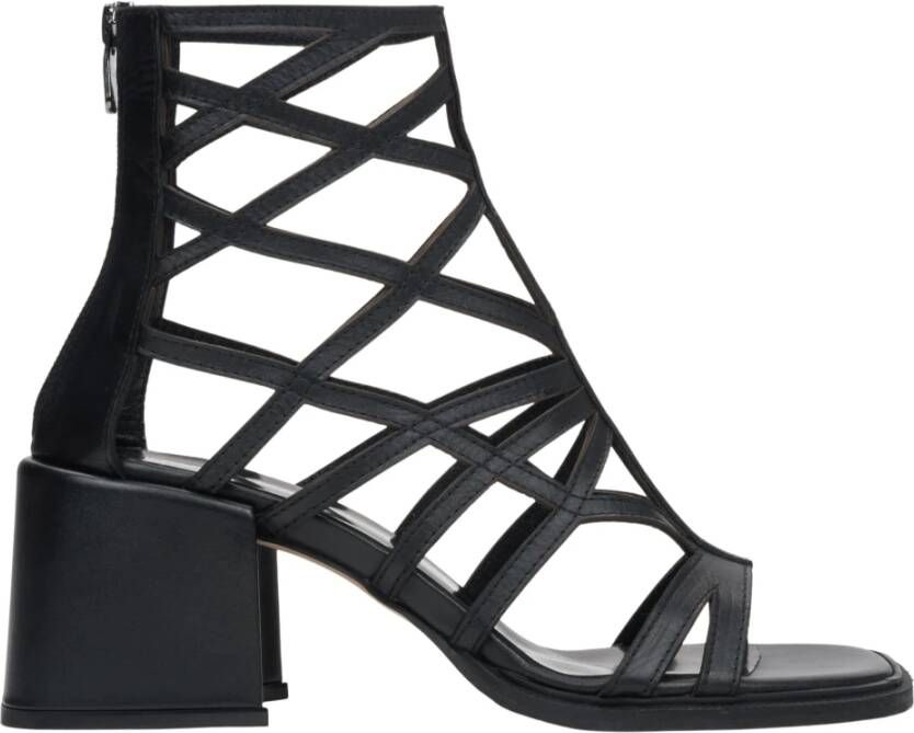 Estro Zwarte elegante gladiatorsandalen voor vrouwen met een opengewerkt ontwerp