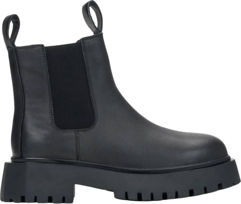 Estro Zwarte leren Chelsea boots met lage schacht