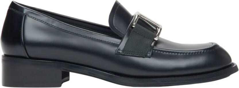 Estro Zwarte leren pennyloafers voor dames met een decoratieve gesp Black Dames