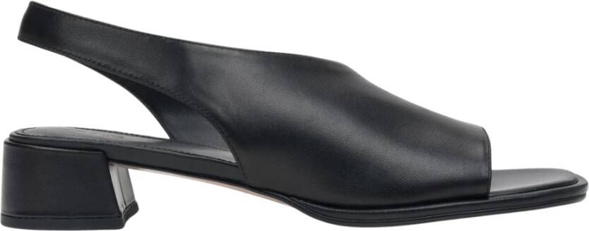 Estro Zwarte Sandalen met Lage Hak
