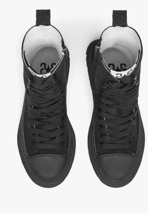 2Star Sneakers
