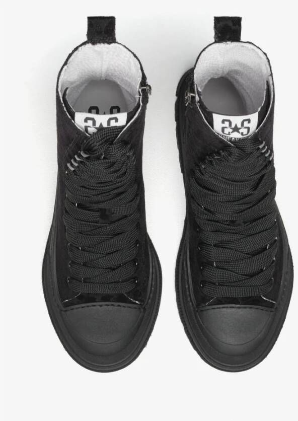 2Star Sneakers
