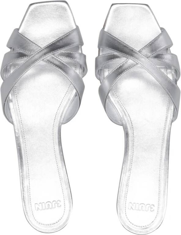 3Juin Zilveren leren sandalen met gelamineerde afwerking