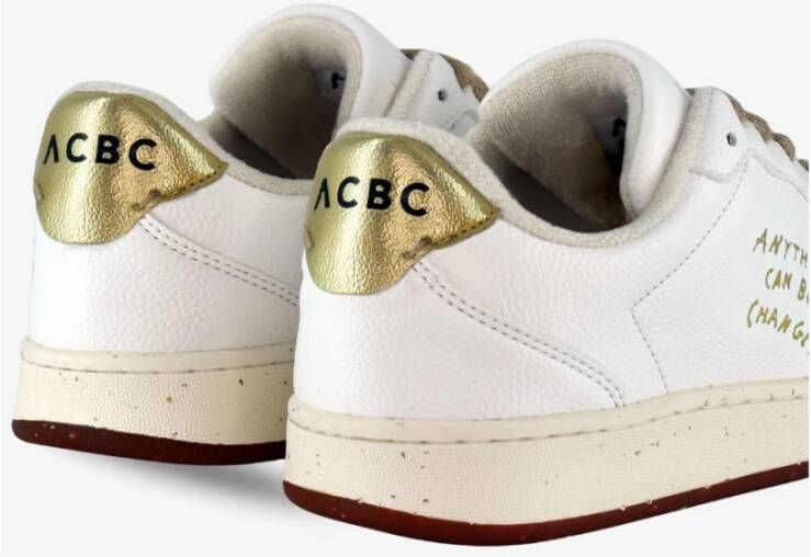 Acbc Witte damessneaker met gouden accenten