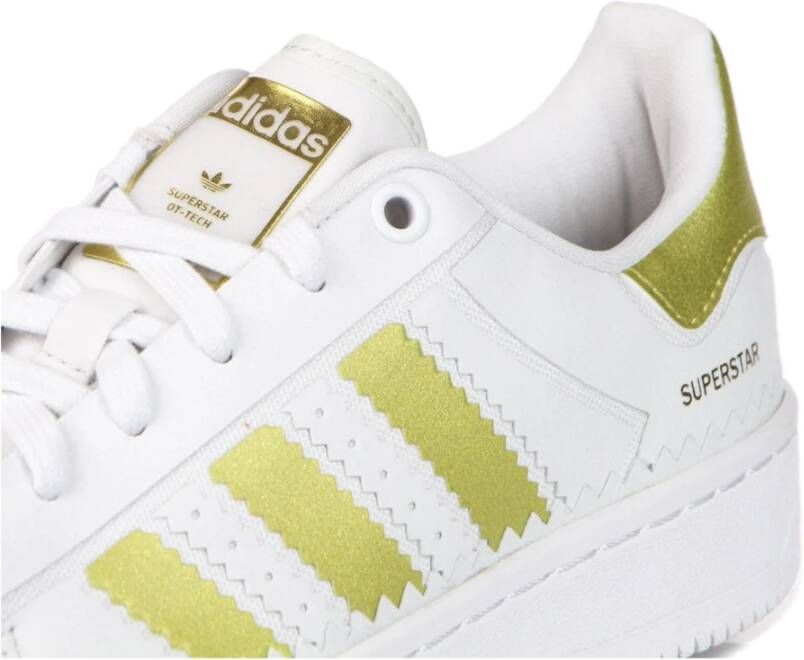 Adidas Crystal White Sneaker met Metallic Details White Dames