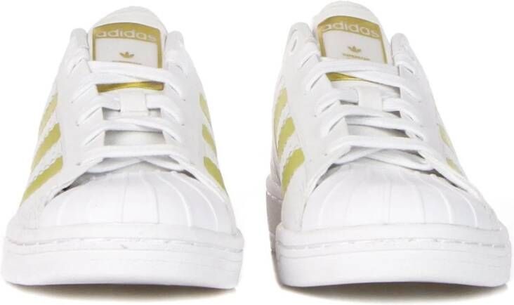 Adidas Crystal White Sneaker met Metallic Details White Dames