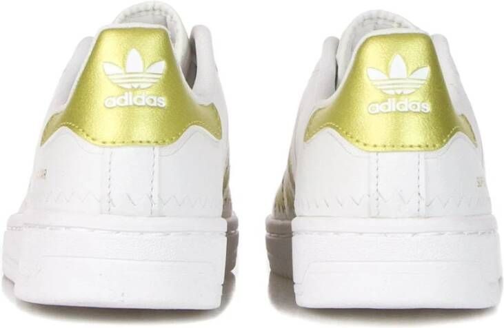 Adidas Crystal White Sneaker met Metallic Details White Dames