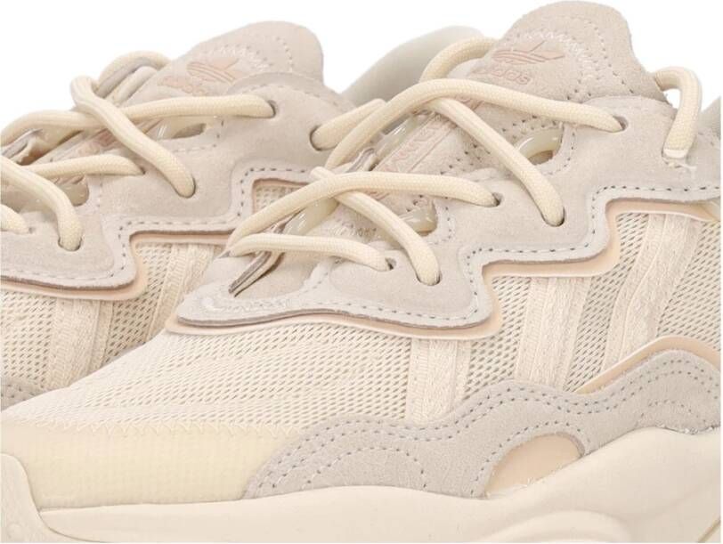 Adidas Ecru Tint Lage Sneaker met Veters