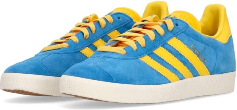 Adidas Gouden Lage Sneaker met Suède Bovenwerk Blue Heren