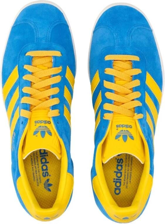 Adidas Gouden Lage Sneaker met Suède Bovenwerk Blue Heren
