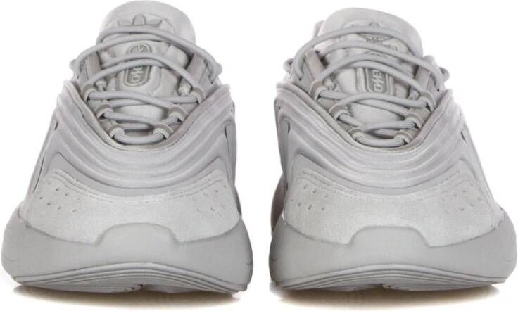 Adidas Grijze Lage Sneaker met Omhullende Pasvorm Gray Heren