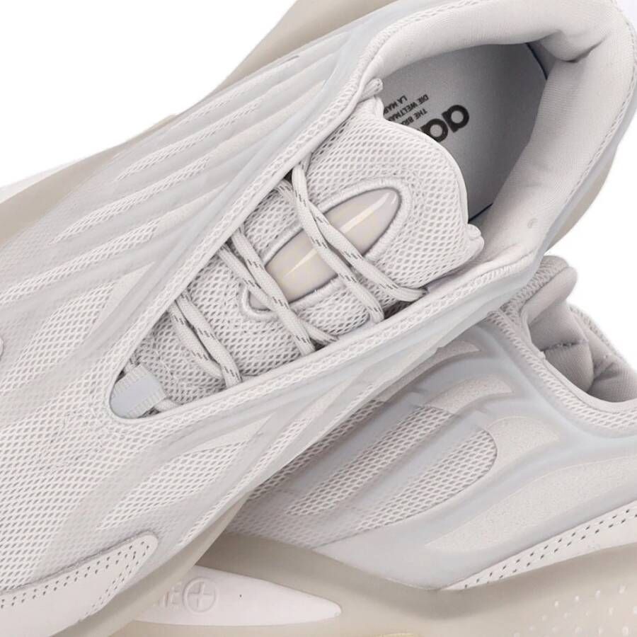 Adidas Grijze Mesh Sneaker met Buisvormige Ondersteuning