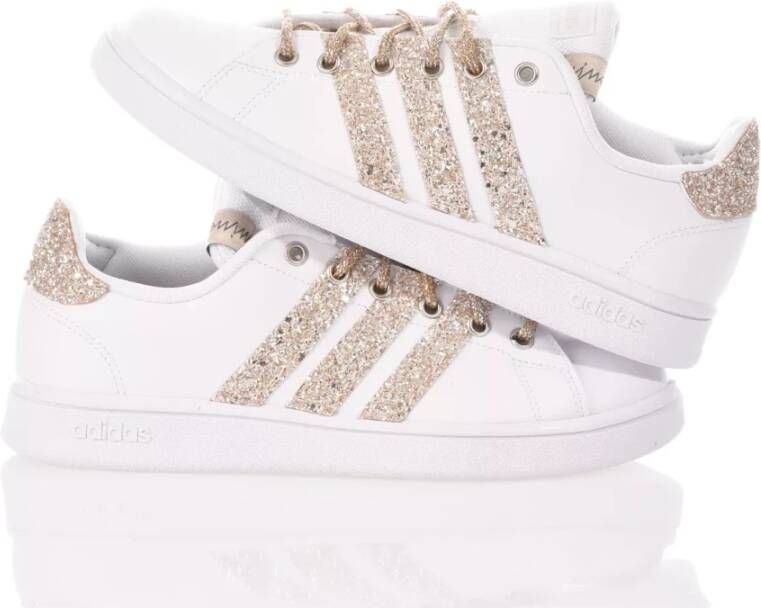 Adidas Handgemaakte witte champagne sneakers Multicolor Dames