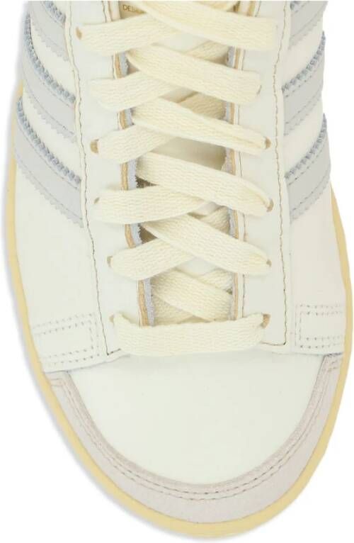 Adidas Hoge Sneaker in Ivoor en Grijs Suède White Heren