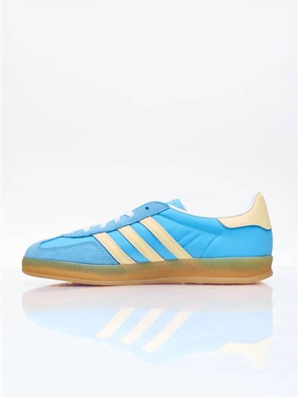 Adidas Indoor Sneakers met Model Print Blue Heren