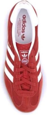 Adidas Klassieke Suède Veterschoenen met Contrasterende Zool
