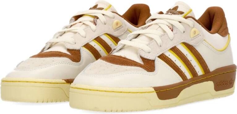 Adidas Lage Leren Sneaker met Iconische Strepen White Heren