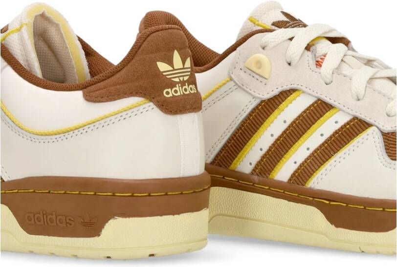 Adidas Lage Leren Sneaker met Iconische Strepen White Heren