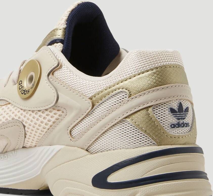 Adidas Astir Sneakers Beige Dames