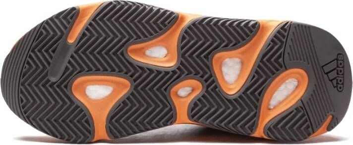 Adidas Premium Dames Boost 700 V1 Enf Sneakers Oranje Dames