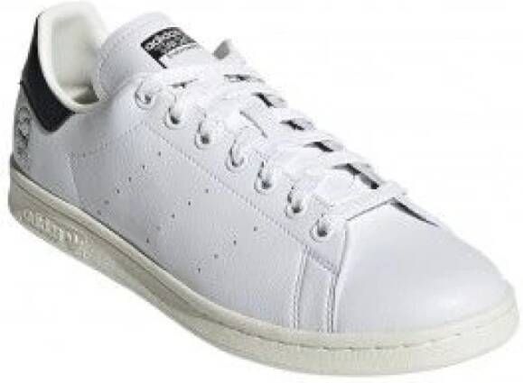 Adidas Klassieke sneakers voor dagelijkse stijl Wit Unisex