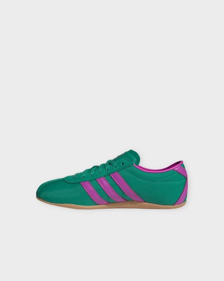 Adidas Urban Tokyo Sneakers voor Moderne Stijl