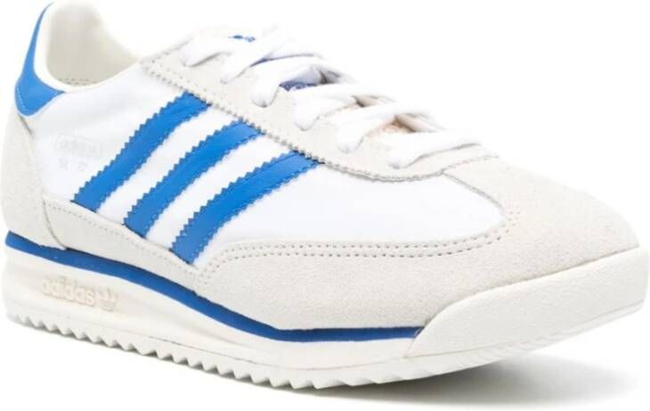 Adidas Witte Sneakers met 3-Stripes Design